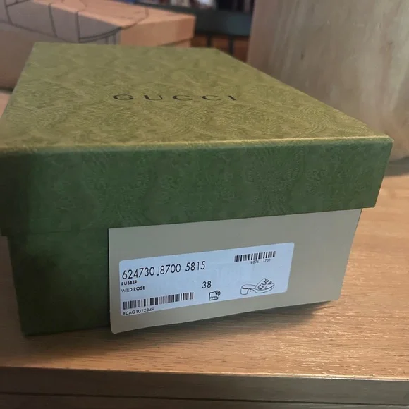 Gucci Women's Blush Pink Slide Sandals - Picture 5 of 5